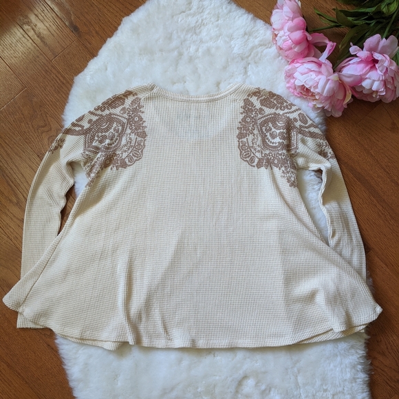 See copy listing / Free people we the free printed thermal - Picture 2 of 8